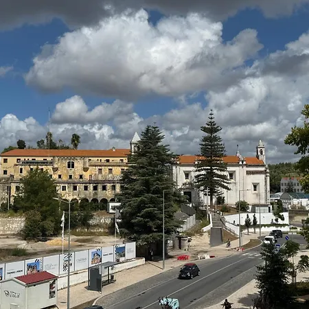 Margem Rio Privatunterkunft Sacavém